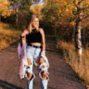 Meet your Posher, Julia